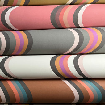 Broad Curvy Retro Stripe Wallpaper