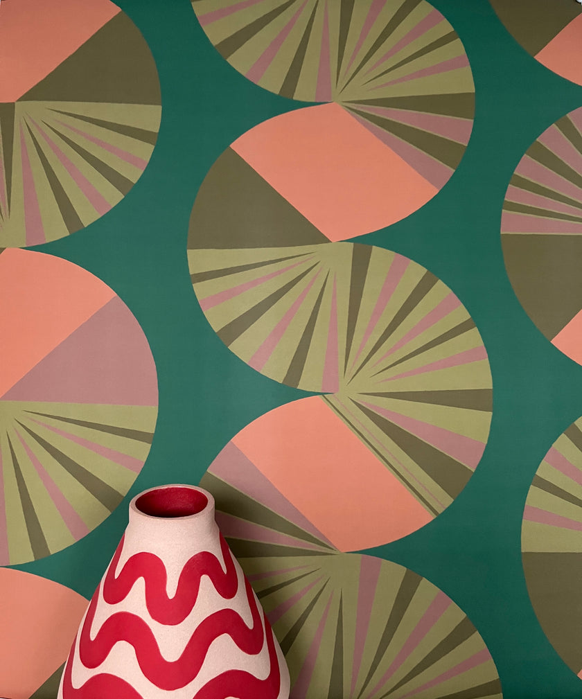 Slinky Wallpaper