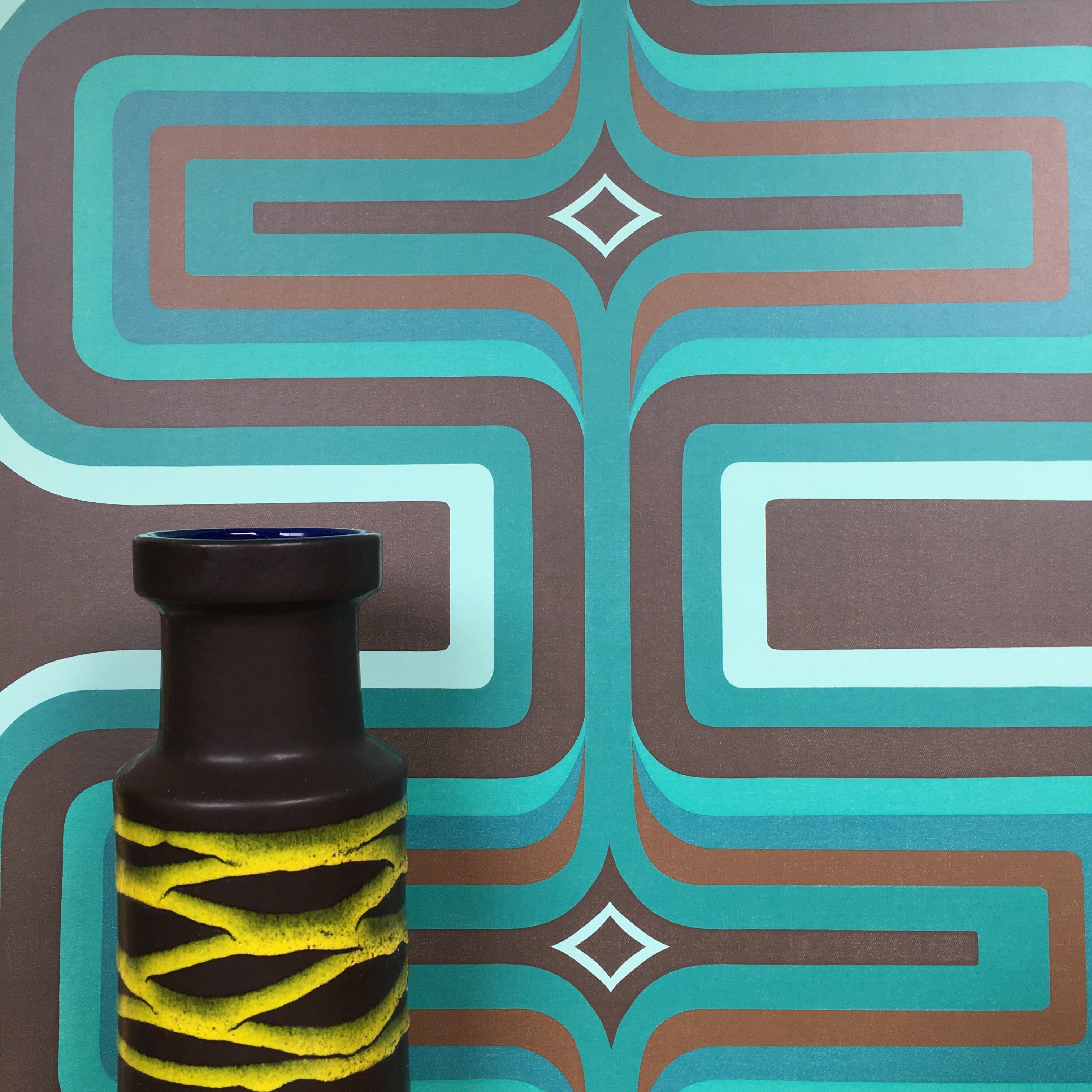 1970s Geometric Wallpaper