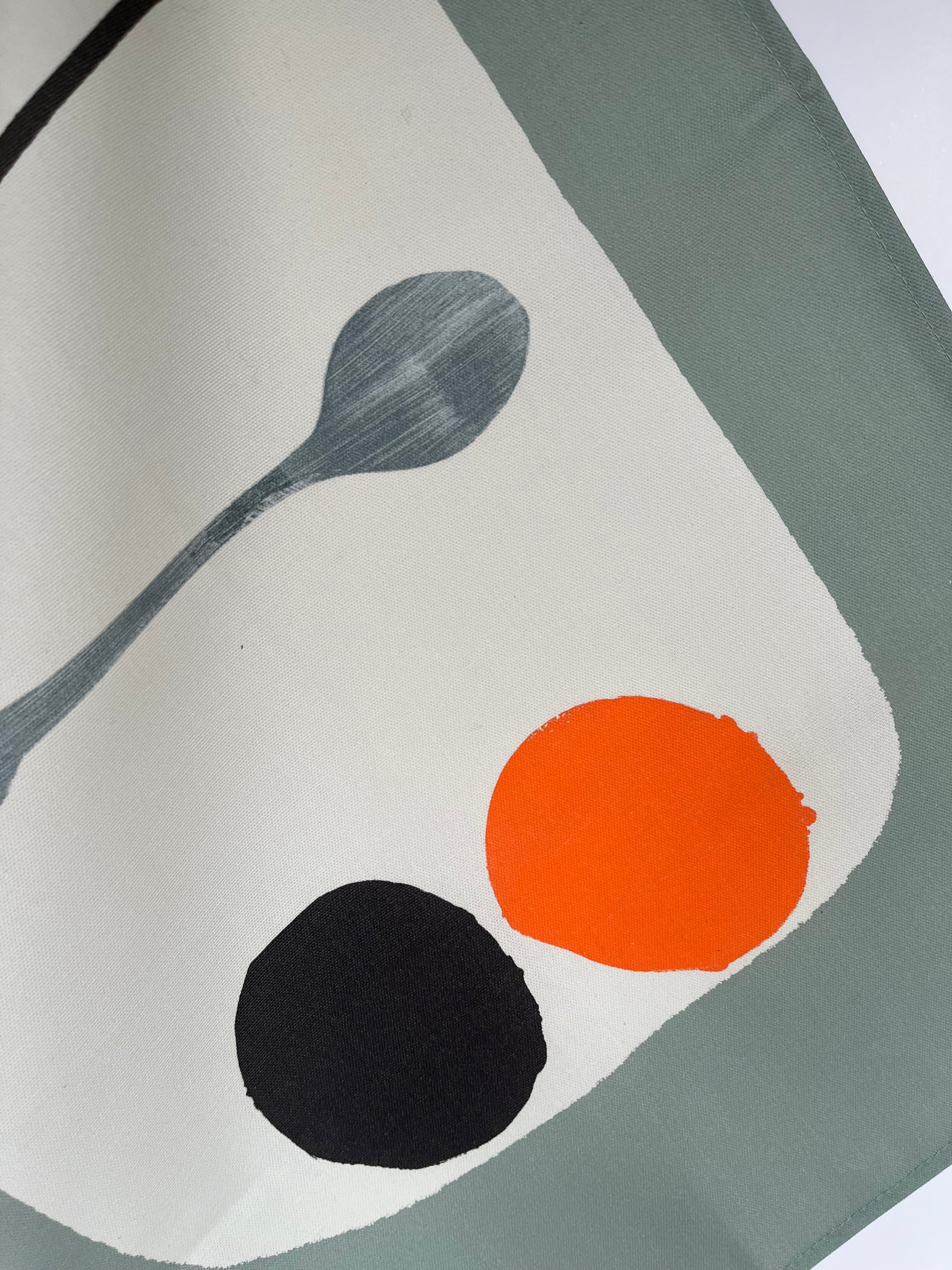 Bottle + Spoon Tea Towel - Pewter