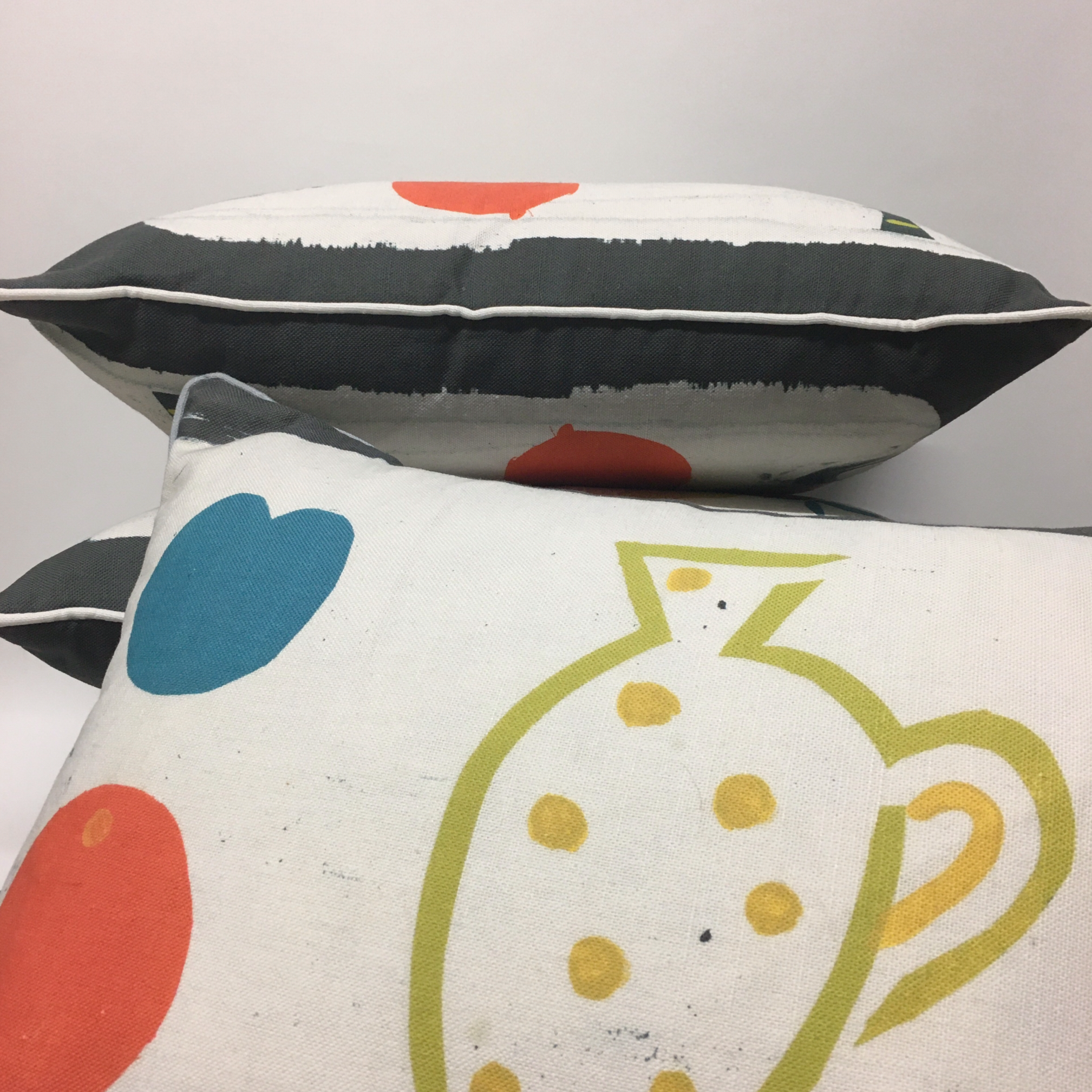 Naive Fruit -  Pear + Spoon Cushion