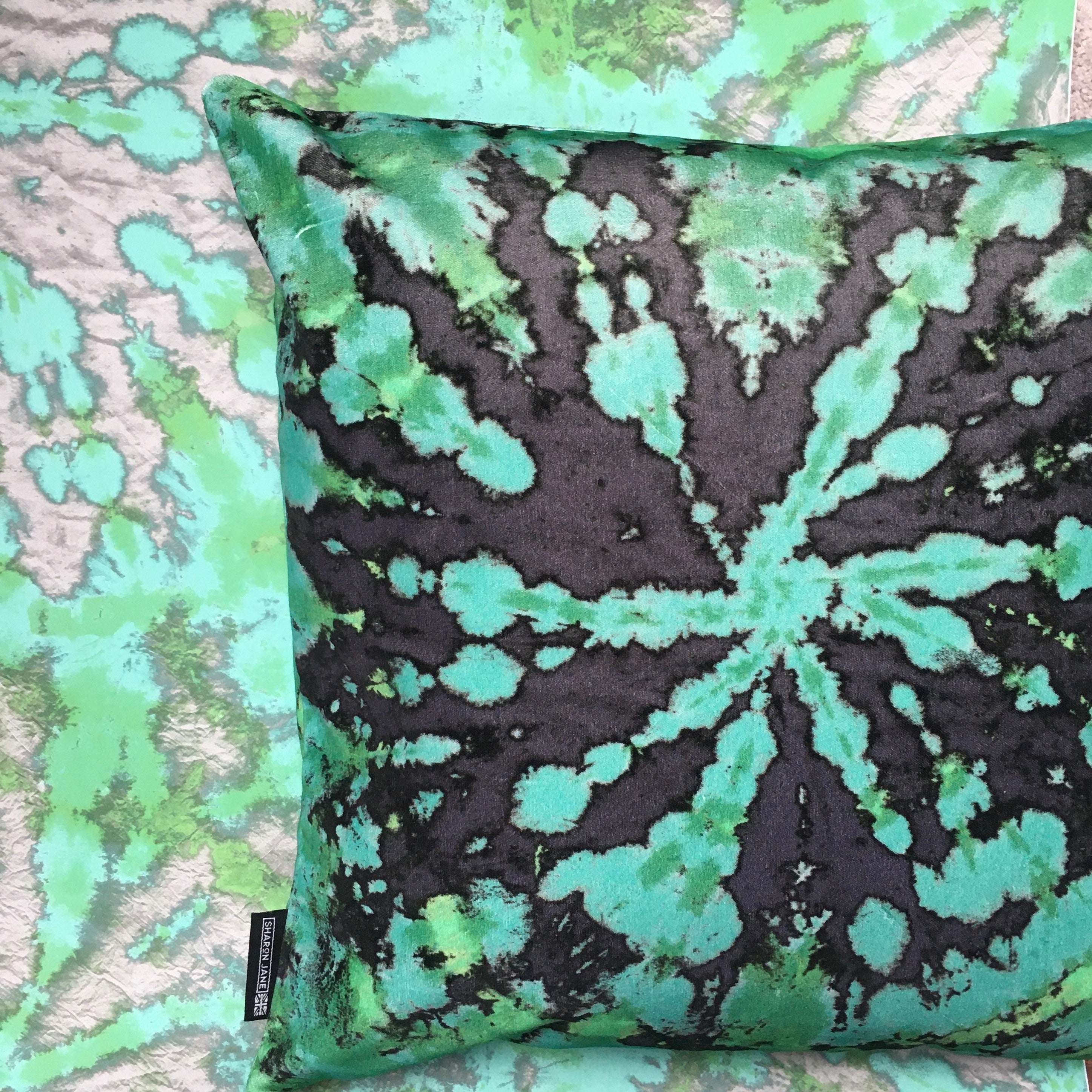 Tie dye Circle  Velvet Cushion - Jade