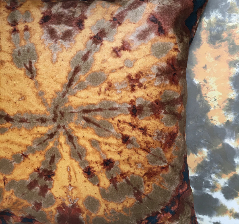 Tie dye Circle  Velvet Cushion - Mustard